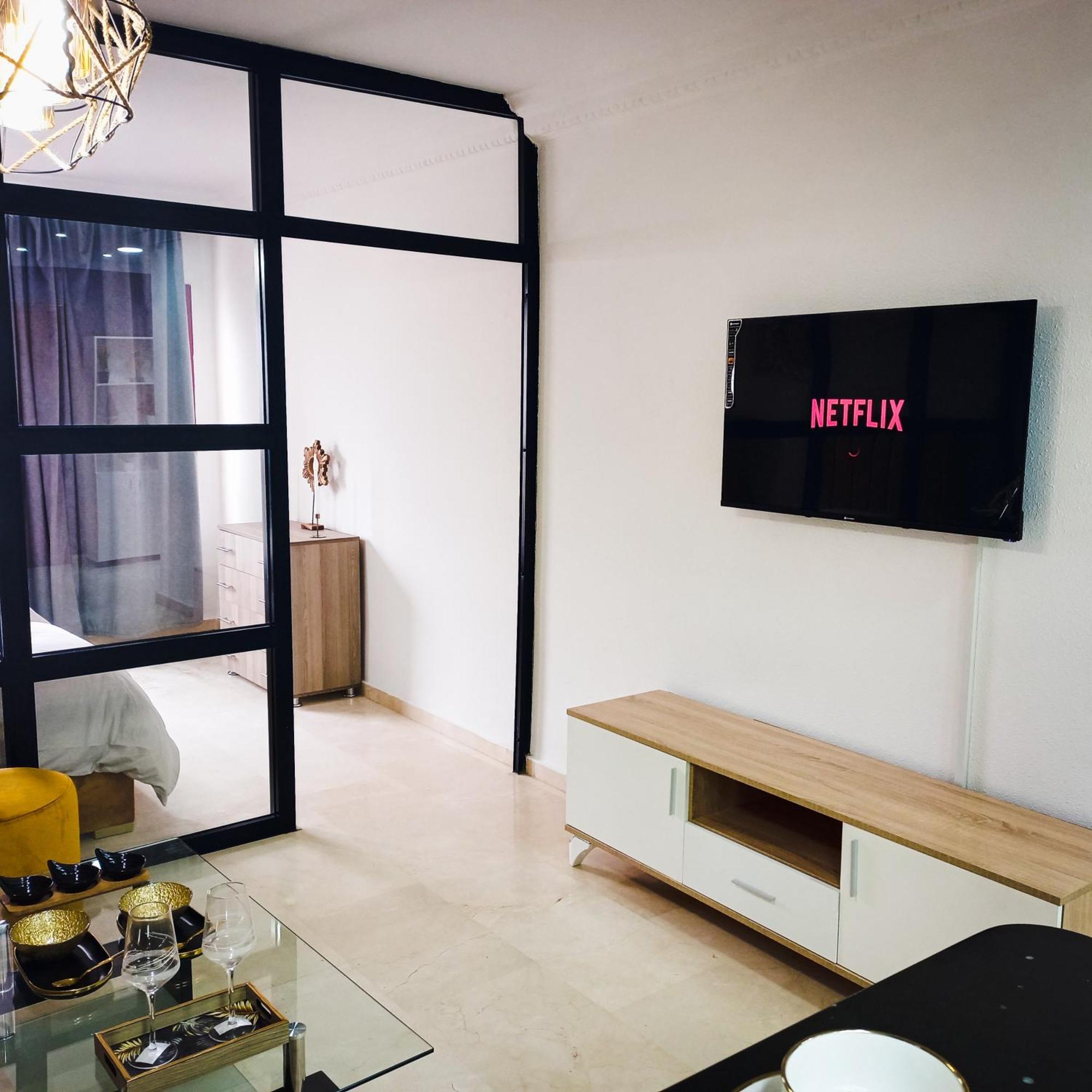 Nouveau Appartement Au Plein Centre Ville En Face Hilton & La Gare De Train Tgv M2 Tanger Ngoại thất bức ảnh