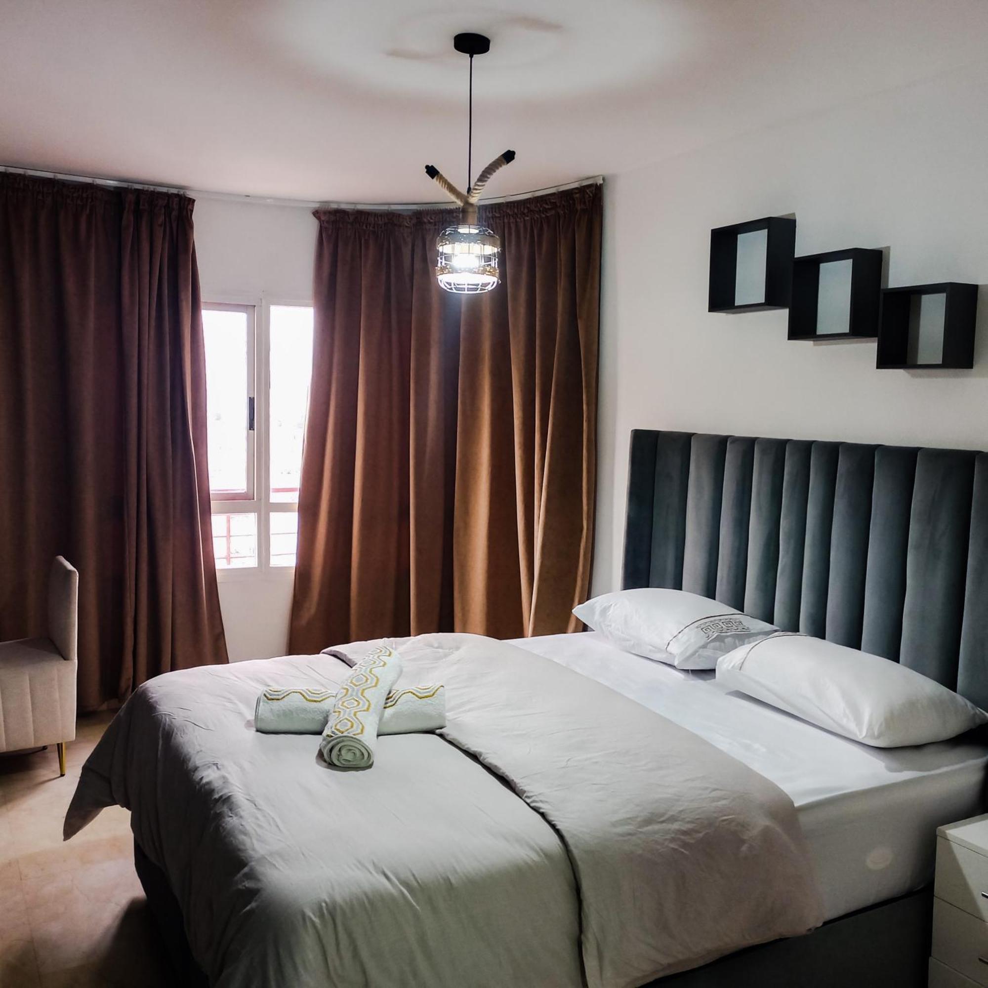 Nouveau Appartement Au Plein Centre Ville En Face Hilton & La Gare De Train Tgv M2 Tanger Ngoại thất bức ảnh