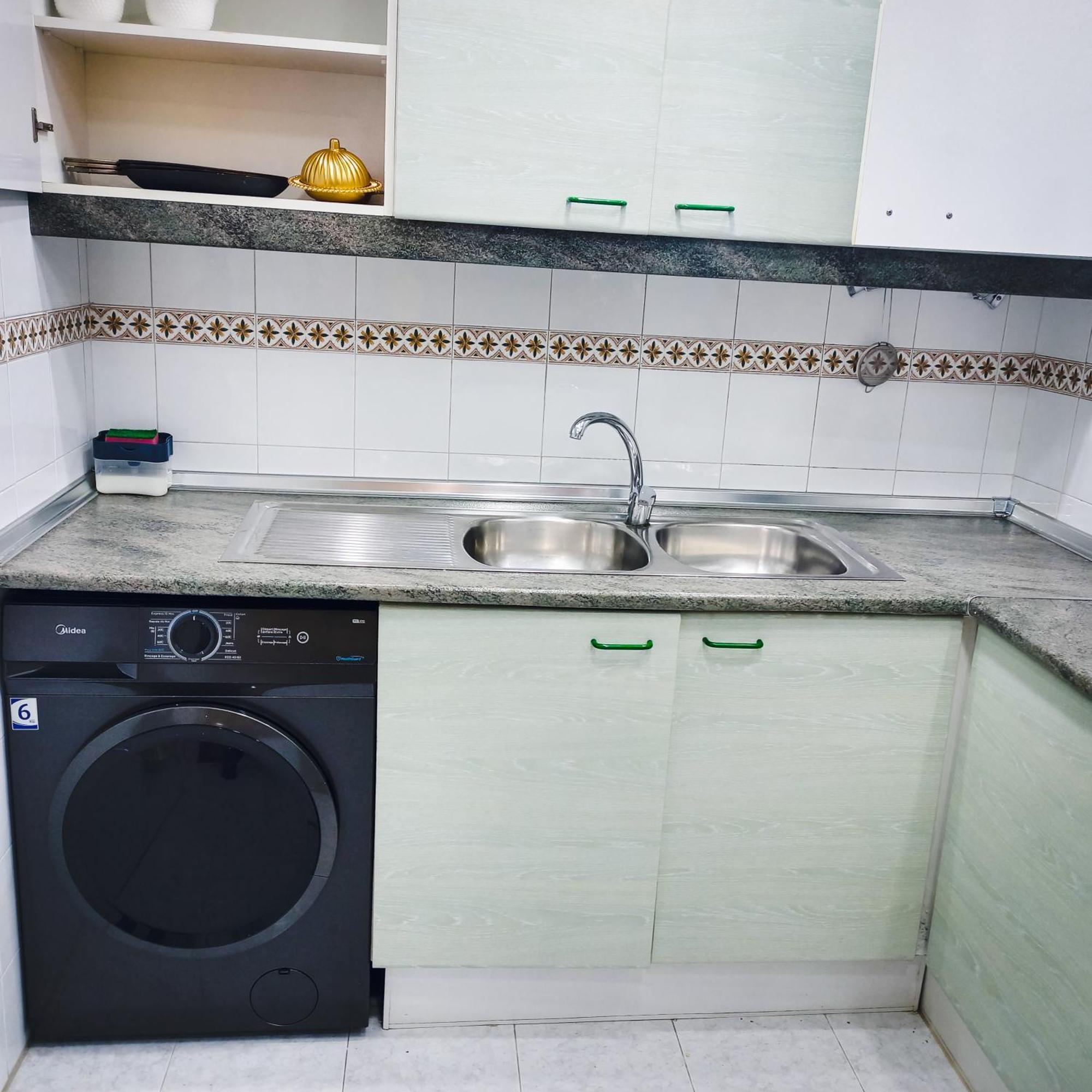 Nouveau Appartement Au Plein Centre Ville En Face Hilton & La Gare De Train Tgv M2 Tanger Ngoại thất bức ảnh