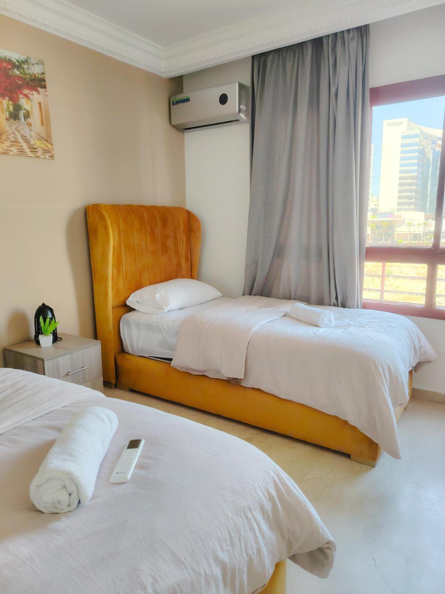 Nouveau Appartement Au Plein Centre Ville En Face Hilton & La Gare De Train Tgv M2 Tanger Ngoại thất bức ảnh